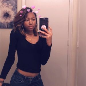 Meet your Posher, Maya